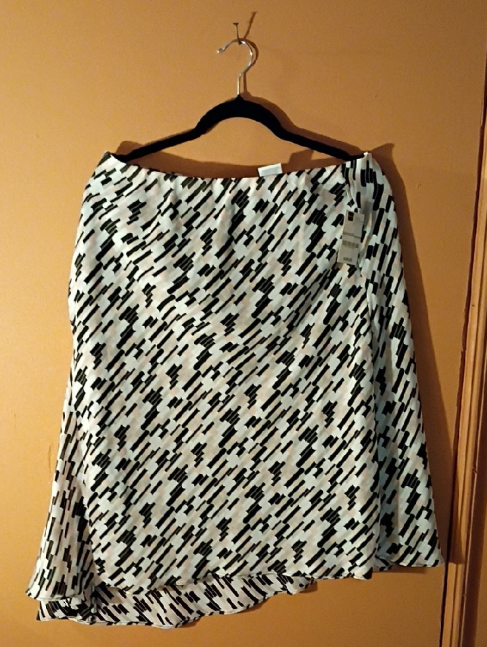 Worthington Black and White Printed A-Line Skirt